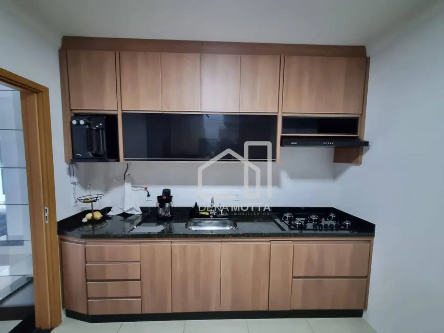 Foto 3 de Apartamento com 3 quartos à venda, 78m2 em Tubalina, Uberlandia - MG