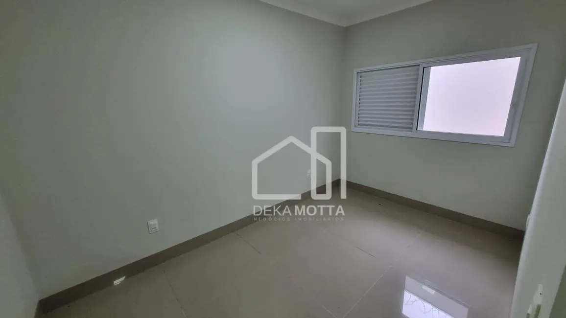 Foto 9 de Casa de Condomínio com 3 quartos à venda, 200m2 em Grand Ville, Uberlandia - MG