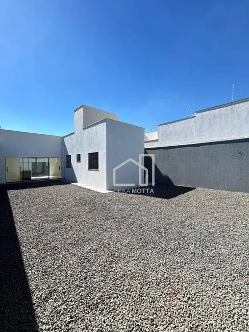 Foto 2 de Casa de Condomínio com 2 quartos à venda, 250m2 em Uberlandia - MG