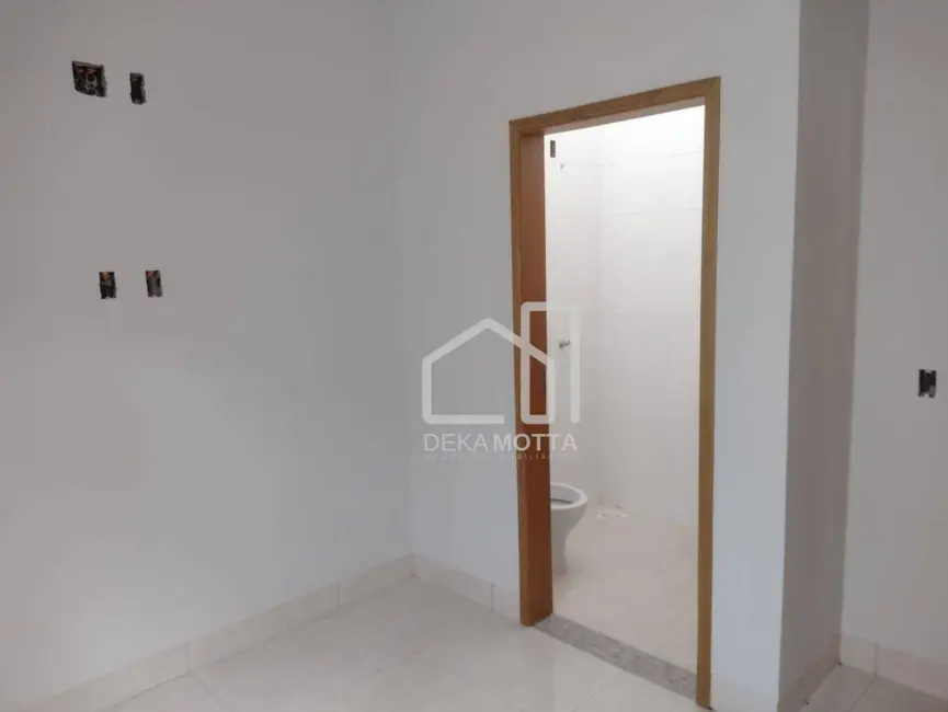 Foto 4 de Casa de Condomínio com 3 quartos à venda, 68m2 em Nossa Senhora das Graças, Uberlandia - MG