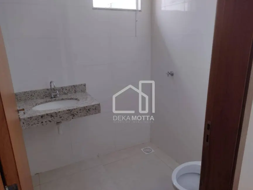 Foto 2 de Casa de Condomínio com 3 quartos à venda, 68m2 em Nossa Senhora das Graças, Uberlandia - MG
