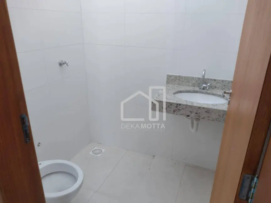 Foto 3 de Casa de Condomínio com 3 quartos à venda, 68m2 em Nossa Senhora das Graças, Uberlandia - MG