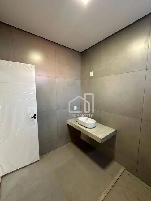 Casa de Condomínio com 3 quartos à venda, 250m2 em Aclimação, Uberlandia - MG - imagem 5 Foto 5 de Casa de Condomínio com 3 quartos à venda, 250m2 em Aclimação, Uberlandia - MG
