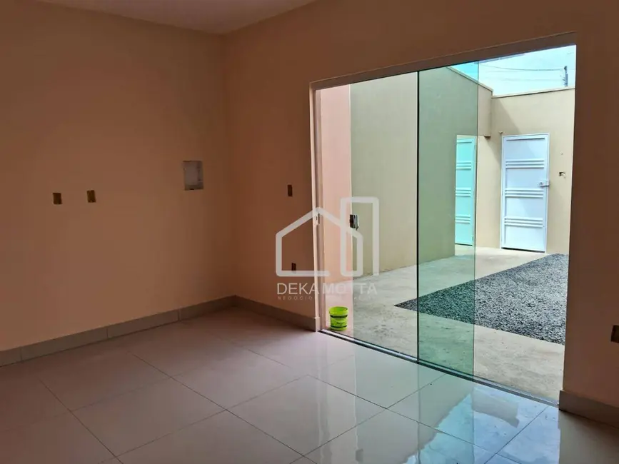 Casa com 2 quartos à venda, 125m2 em Jardim Ipanema, Uberlandia - MG - imagem 1 Foto 1 de Casa com 2 quartos à venda, 125m2 em Jardim Ipanema, Uberlandia - MG