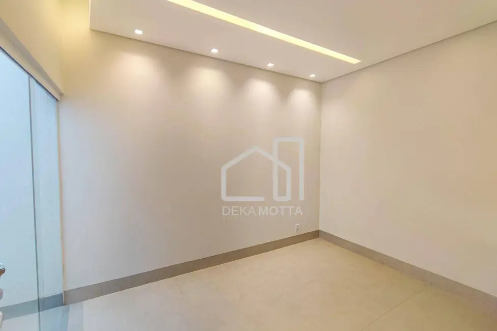 Casa de Condomínio com 3 quartos à venda, 250m2 em Alto Umuarama, Uberlandia - MG - imagem 8 Foto 8 de Casa de Condomínio com 3 quartos à venda, 250m2 em Alto Umuarama, Uberlandia - MG