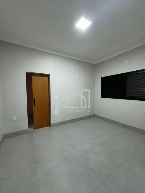 Foto 9 de Casa com 3 quartos à venda, 250m2 em Aclimação, Uberlandia - MG