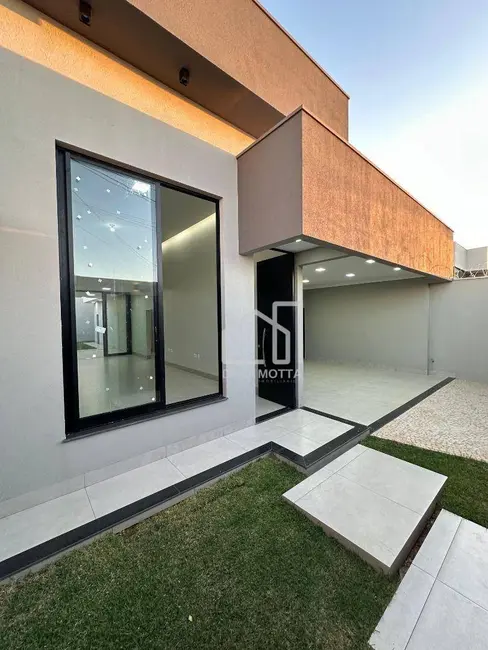 Foto 1 de Casa com 3 quartos à venda, 250m2 em Aclimação, Uberlandia - MG