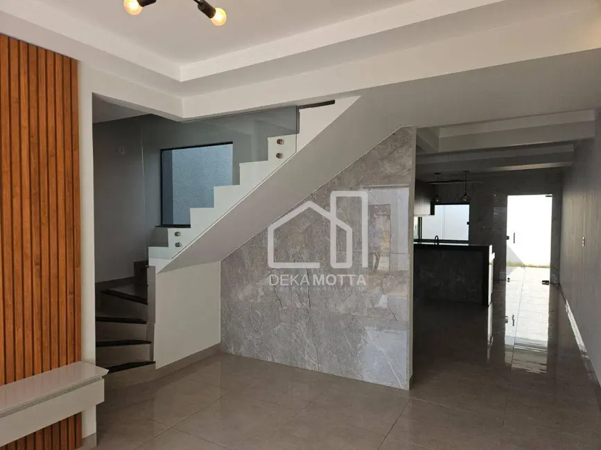Foto 1 de Casa com 3 quartos à venda, 126m2 em Aclimação, Uberlandia - MG