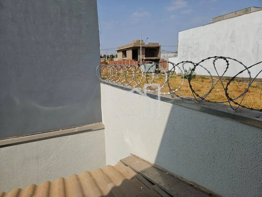 Foto 2 de Casa com 3 quartos à venda, 126m2 em Aclimação, Uberlandia - MG