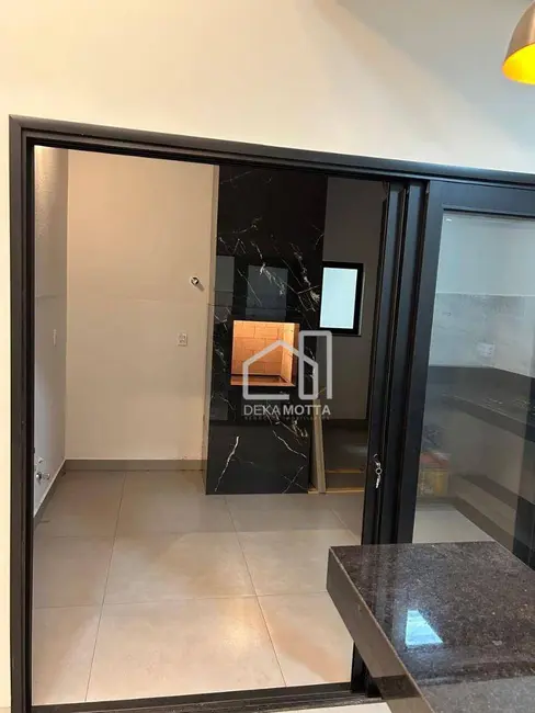 Foto 9 de Casa com 2 quartos à venda, 125m2 em Aclimação, Uberlandia - MG