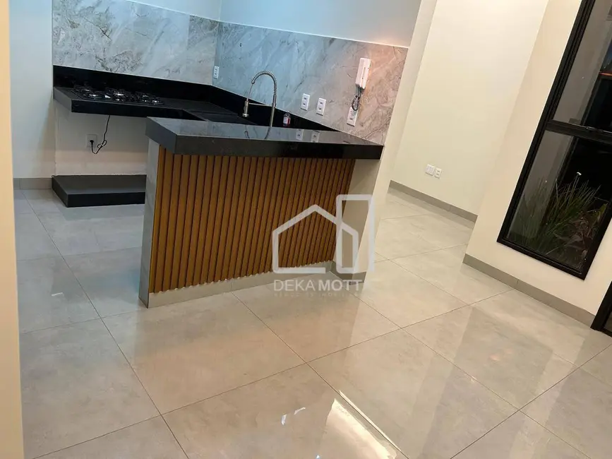 Foto 6 de Casa com 2 quartos à venda, 125m2 em Aclimação, Uberlandia - MG