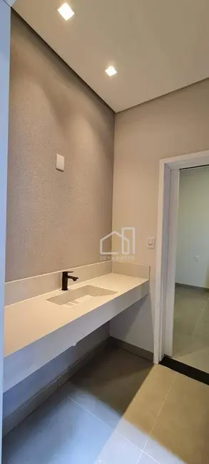 Foto 5 de Casa com 3 quartos à venda, 250m2 em Aclimação, Uberlandia - MG