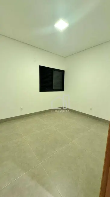 Foto 9 de Casa com 3 quartos à venda, 250m2 em Aclimação, Uberlandia - MG