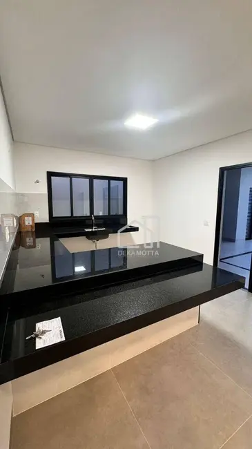 Foto 5 de Casa com 3 quartos à venda, 250m2 em Aclimação, Uberlandia - MG
