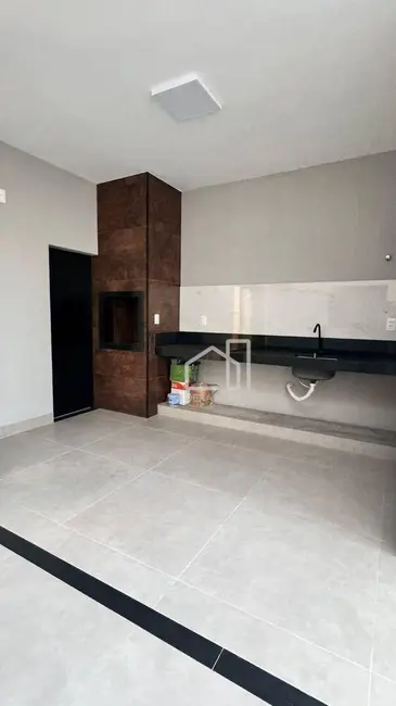 Foto 3 de Casa com 3 quartos à venda, 250m2 em Aclimação, Uberlandia - MG