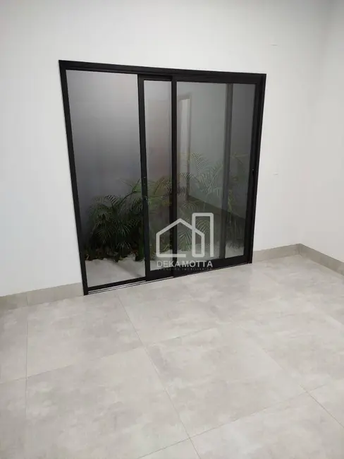 Foto 2 de Casa com 2 quartos à venda, 200m2 em Aclimação, Uberlandia - MG