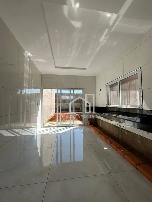 Foto 1 de Casa com 3 quartos à venda, 250m2 em Alto Umuarama, Uberlandia - MG