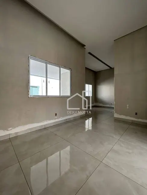 Foto 3 de Casa com 3 quartos à venda, 250m2 em Alto Umuarama, Uberlandia - MG
