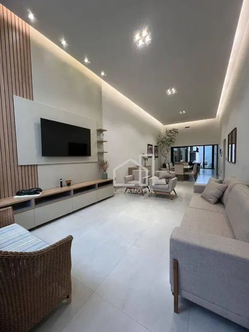 Foto 7 de Casa com 2 quartos à venda, 250m2 em Aclimação, Uberlandia - MG