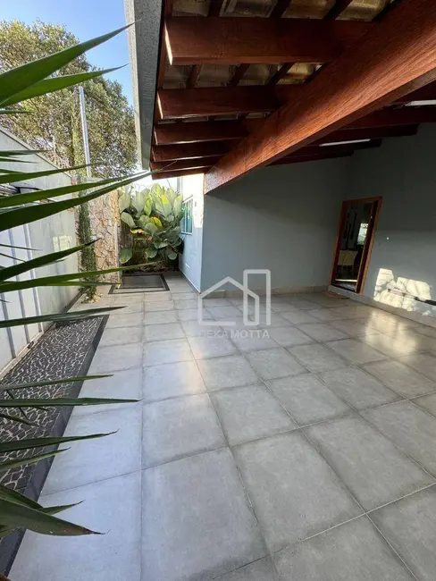 Foto 8 de Casa com 2 quartos à venda, 250m2 em Uberlandia - MG