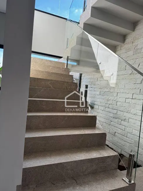 Foto 7 de Casa com 4 quartos à venda, 398m2 em Gávea, Uberlandia - MG