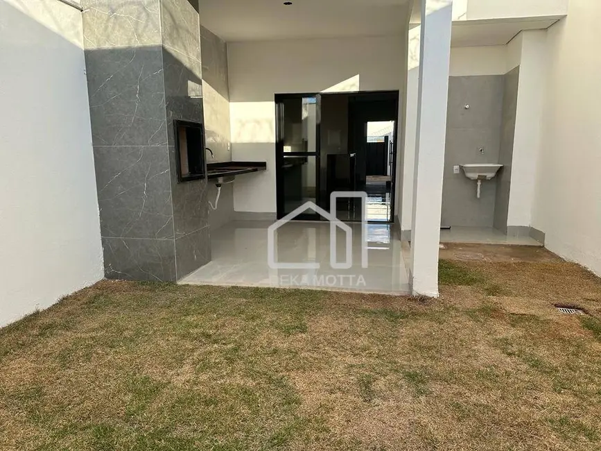 Sobrado com 3 quartos à venda, 135m2 em Novo Mundo, Uberlandia - MG - imagem 3 Foto 3 de Sobrado com 3 quartos à venda, 135m2 em Novo Mundo, Uberlandia - MG