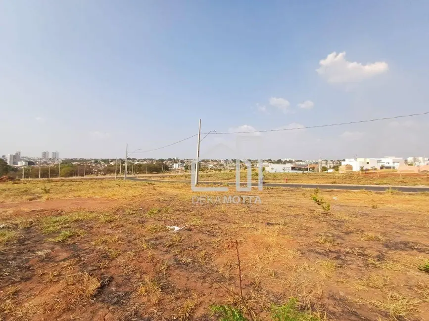 Foto 2 de Terreno / Lote à venda, 300m2 em Novo Mundo, Uberlandia - MG