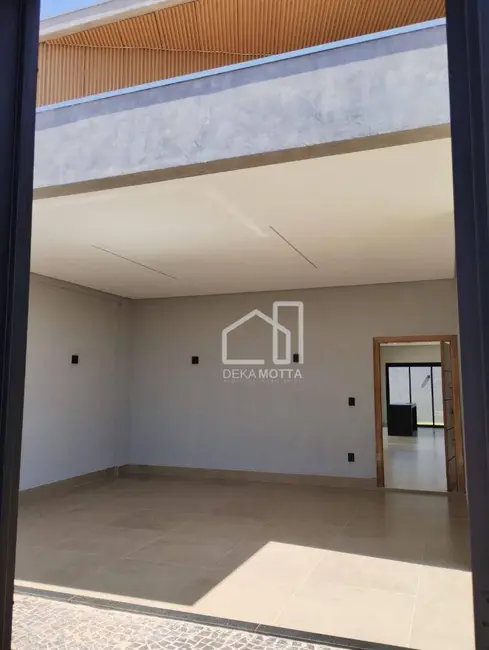 Foto 9 de Casa com 3 quartos à venda, 300m2 em Novo Mundo, Uberlandia - MG
