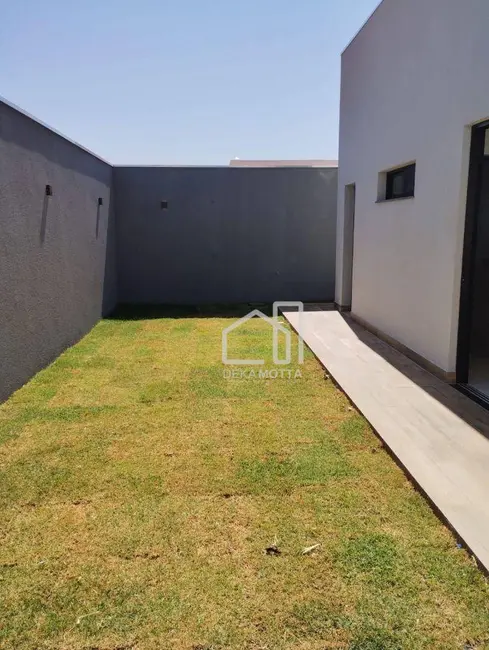 Foto 5 de Casa com 3 quartos à venda, 300m2 em Novo Mundo, Uberlandia - MG