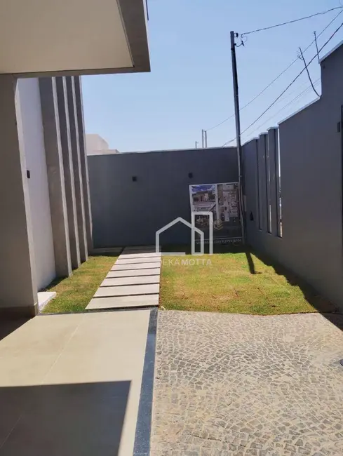 Foto 8 de Casa com 3 quartos à venda, 300m2 em Novo Mundo, Uberlandia - MG