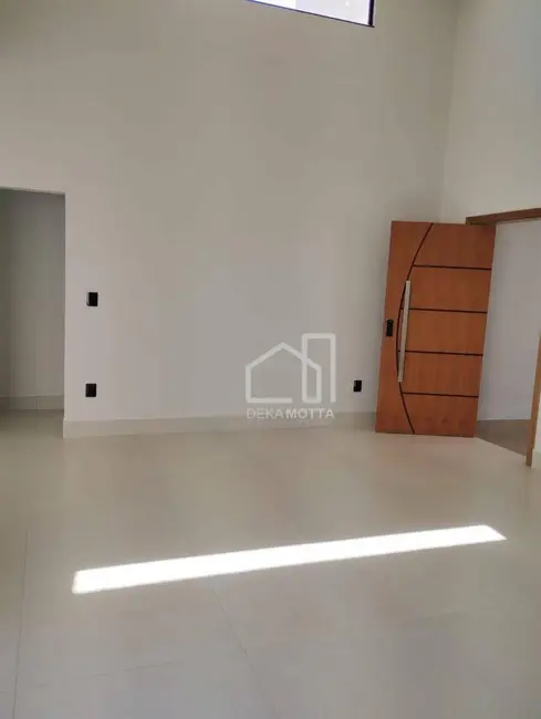 Foto 7 de Casa com 3 quartos à venda, 300m2 em Novo Mundo, Uberlandia - MG