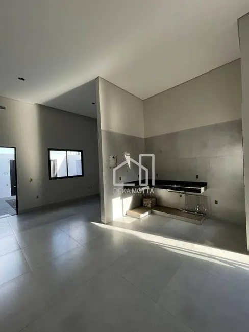 Foto 5 de Casa com 3 quartos à venda, 95m2 em Novo Mundo, Uberlandia - MG