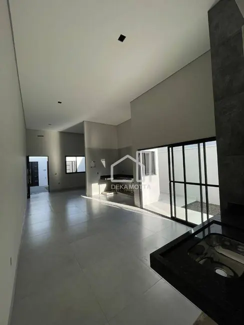 Foto 4 de Casa com 3 quartos à venda, 95m2 em Novo Mundo, Uberlandia - MG