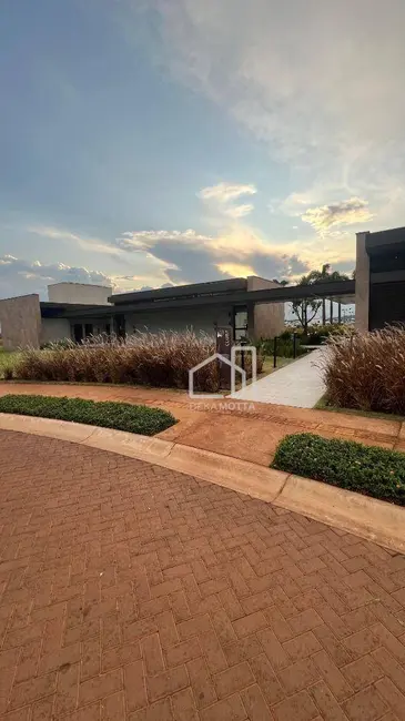 Foto 2 de Terreno / Lote à venda, 384m2 em Gávea, Uberlandia - MG