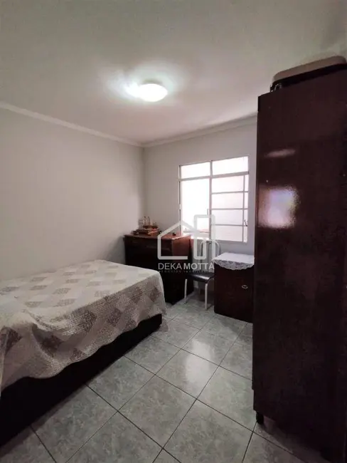 Foto 3 de Casa com 3 quartos à venda, 300m2 em Santa Rosa, Uberlandia - MG