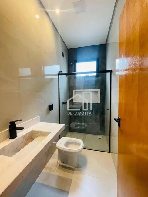 Foto 5 de Casa com 3 quartos à venda, 250m2 em Aclimação, Uberlandia - MG