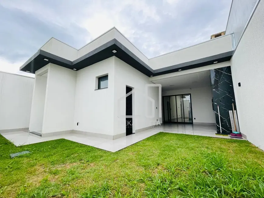 Foto 3 de Casa com 3 quartos à venda, 250m2 em Aclimação, Uberlandia - MG