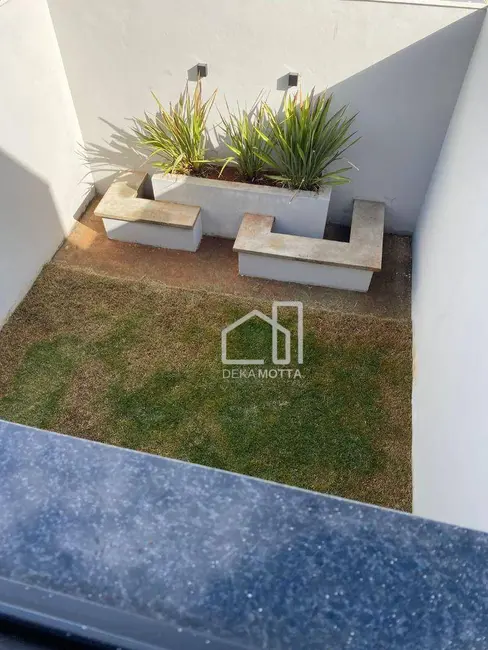 Sobrado com 3 quartos à venda, 125m2 em Aclimação, Uberlandia - MG - imagem 6 Foto 6 de Sobrado com 3 quartos à venda, 125m2 em Aclimação, Uberlandia - MG