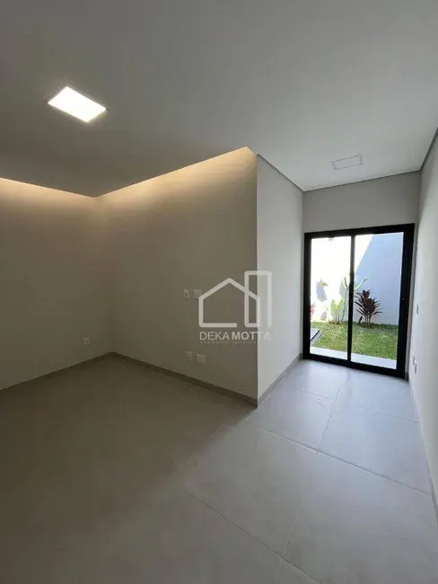 Foto 3 de Casa de Condomínio com 3 quartos à venda, 275m2 em Granja Marileusa, Uberlandia - MG