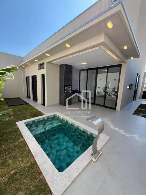 Foto 8 de Casa de Condomínio com 3 quartos à venda, 275m2 em Granja Marileusa, Uberlandia - MG