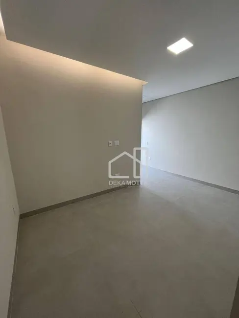 Foto 4 de Casa de Condomínio com 3 quartos à venda, 275m2 em Granja Marileusa, Uberlandia - MG