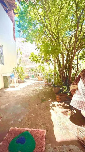 Sobrado com 4 quartos à venda, 250m2 em Luizote de Freitas, Uberlandia - MG - imagem 3 Foto 3 de Sobrado com 4 quartos à venda, 250m2 em Luizote de Freitas, Uberlandia - MG