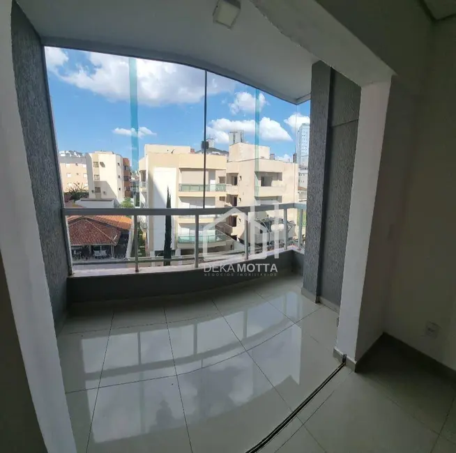 Foto 1 de Apartamento com 3 quartos à venda, 92m2 em Copacabana, Uberlandia - MG