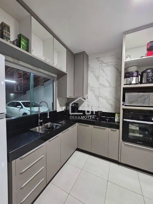 Foto 6 de Casa com 3 quartos à venda, 360m2 em Jardim Brasília, Uberlandia - MG