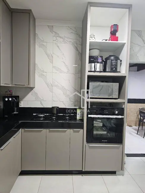 Foto 7 de Casa com 3 quartos à venda, 360m2 em Jardim Brasília, Uberlandia - MG