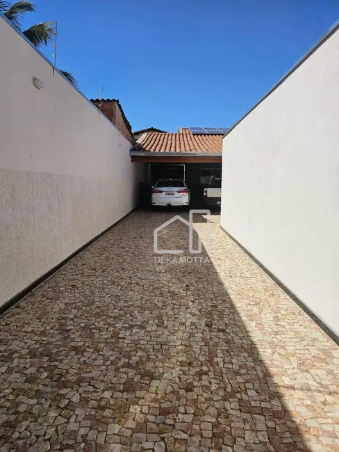 Foto 4 de Casa com 3 quartos à venda, 360m2 em Jardim Brasília, Uberlandia - MG