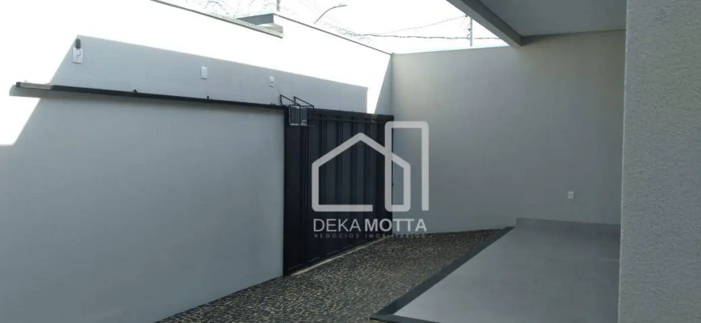 Foto 3 de Casa com 3 quartos à venda, 250m2 em Jardim Ipanema, Uberlandia - MG