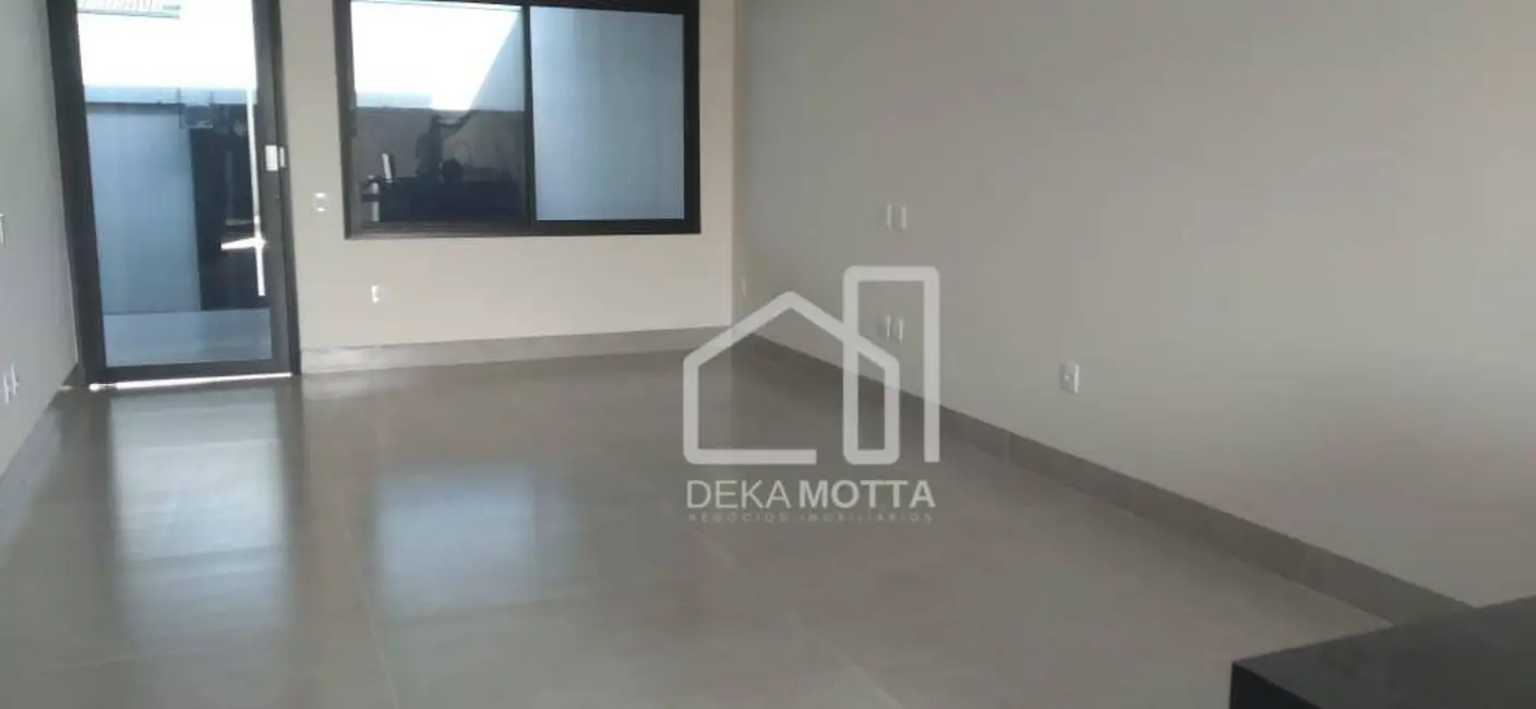 Foto 7 de Casa com 3 quartos à venda, 250m2 em Jardim Ipanema, Uberlandia - MG