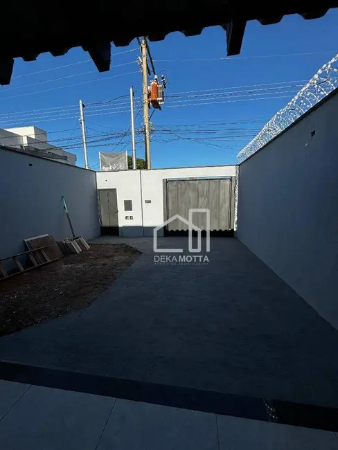 Foto 2 de Casa com 3 quartos à venda, 234m2 em Marta Helena, Uberlandia - MG