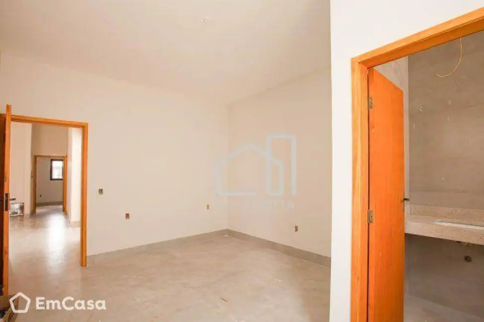 Foto 4 de Casa com 3 quartos à venda, 150m2 em Novo Mundo, Uberlandia - MG